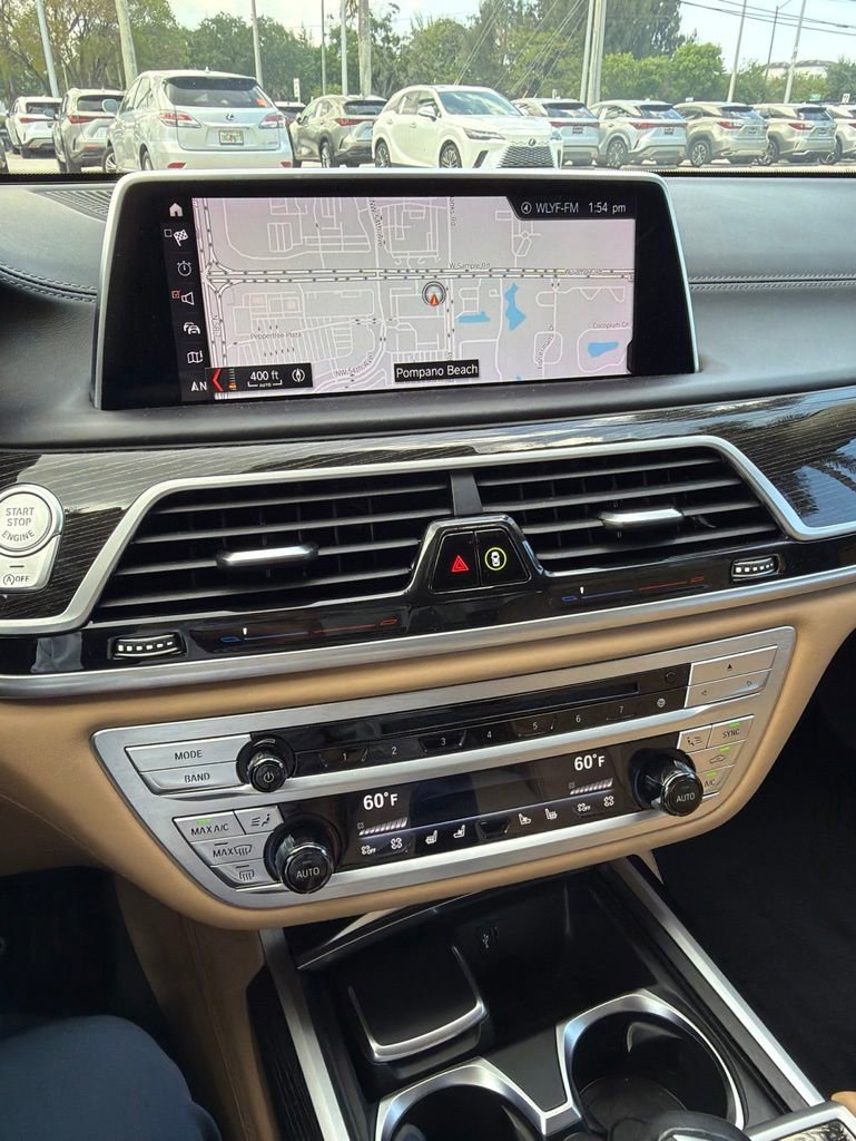 Used 2019 BMW M760i xDrive AWD/4WD image 3