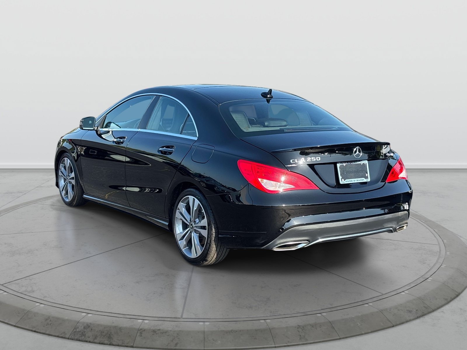 Used 2018 Mercedes-Benz CLA 250 4MATIC image 3