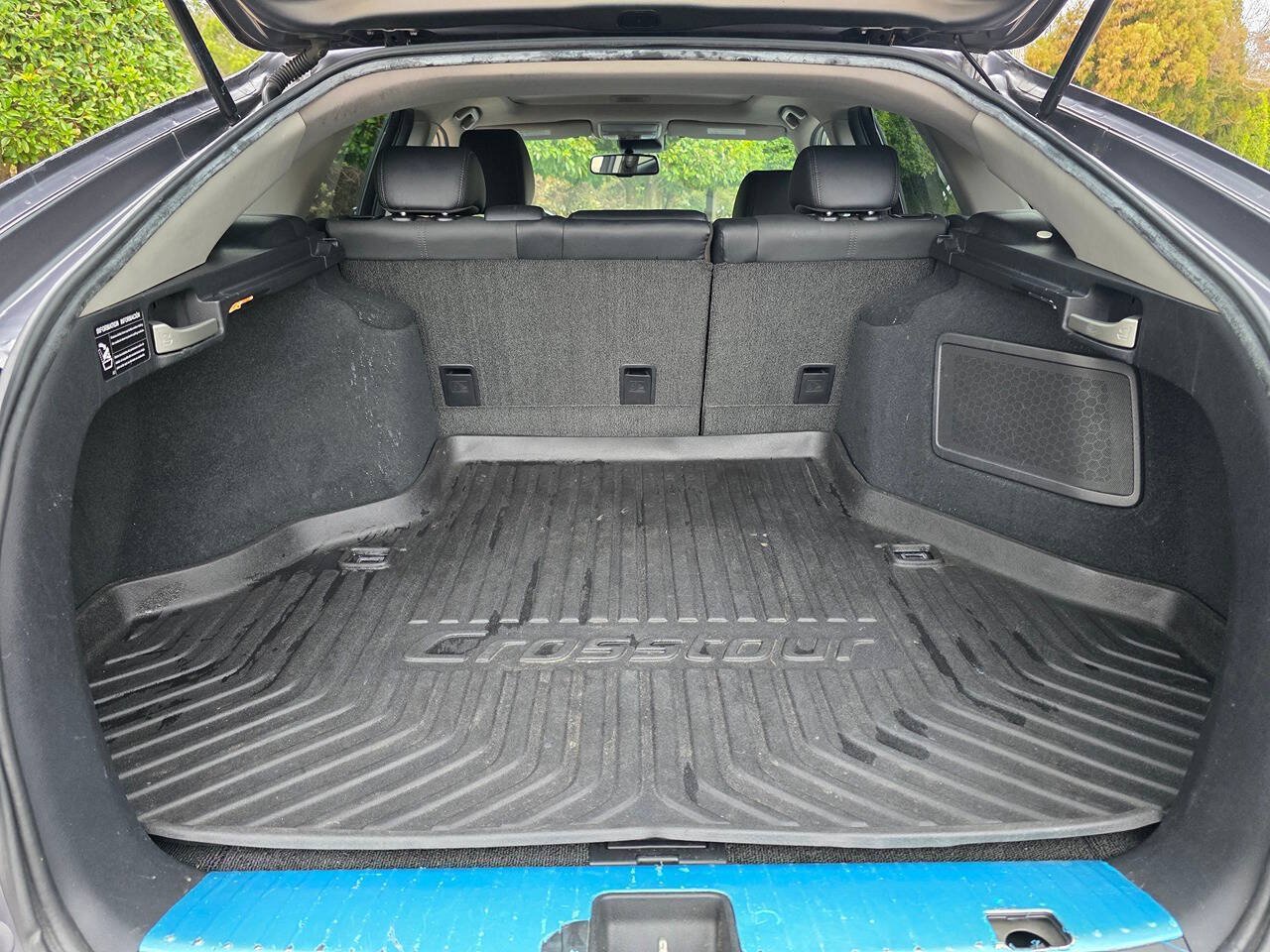 Used 2015 Honda Crosstour EX-L image 36