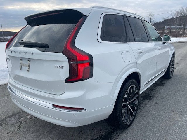 New 2026 Volvo XC90 B6 Ultra w/ Protection Package image 3