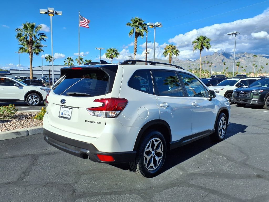 Certified 2024 Subaru Forester Premium AWD/4WD image 10