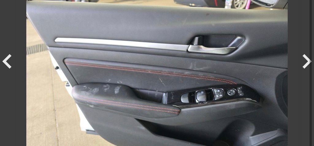 Used 2023 Nissan Altima 2.5 SR image 11