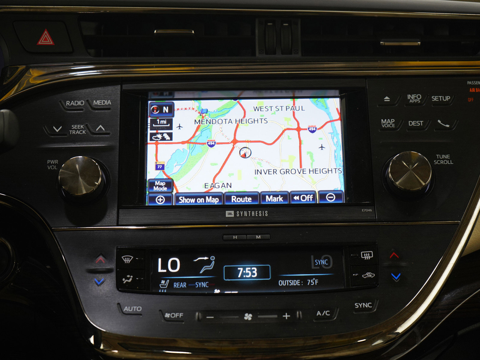 Used 2013 Toyota Avalon Limited FWD image 15