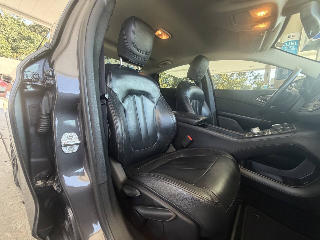 Used 2017 Chrysler 200 LX w/ Dark Appearance Package FWD image 7