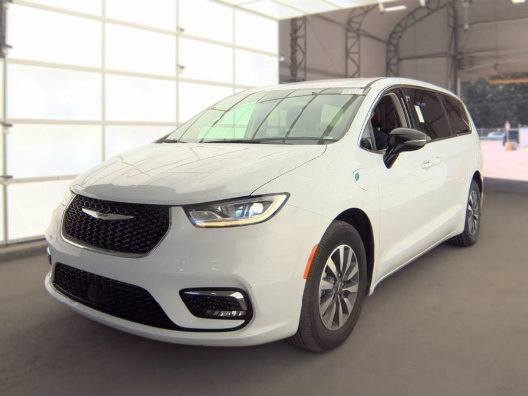 Used 2024 Chrysler Pacifica Limited FWD image 3