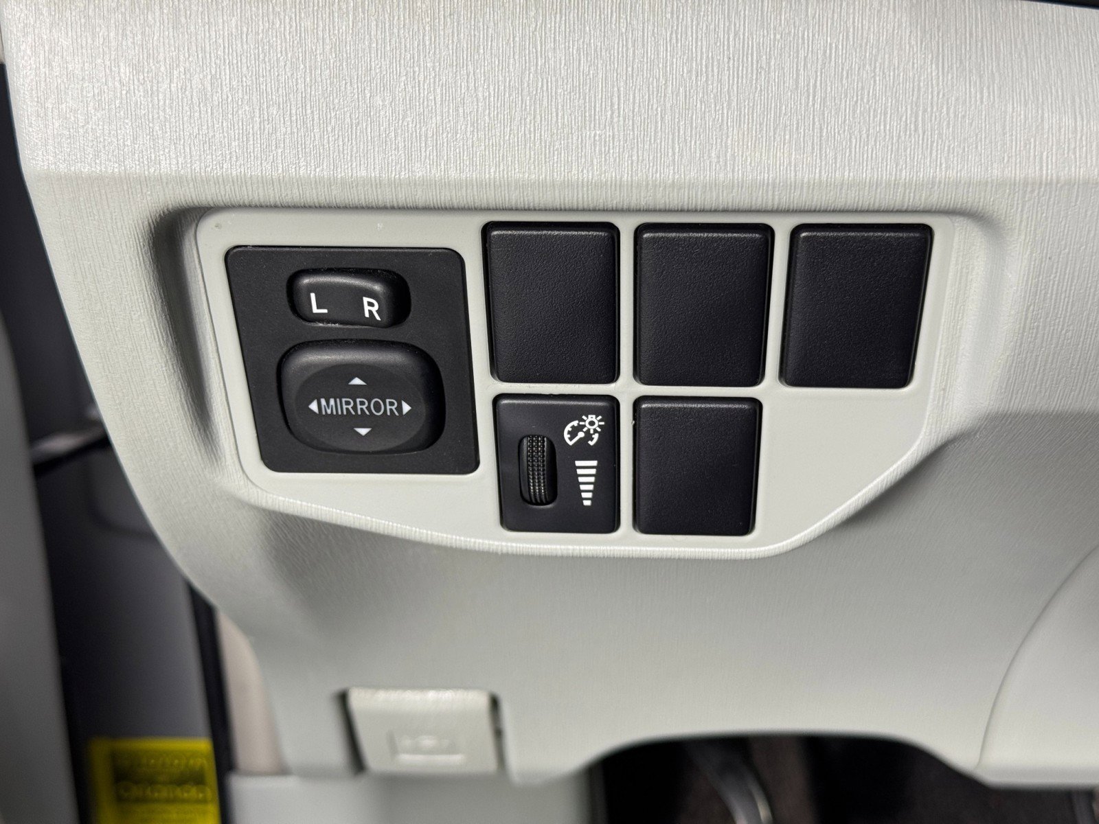 Used 2015 Toyota Prius Two image 16