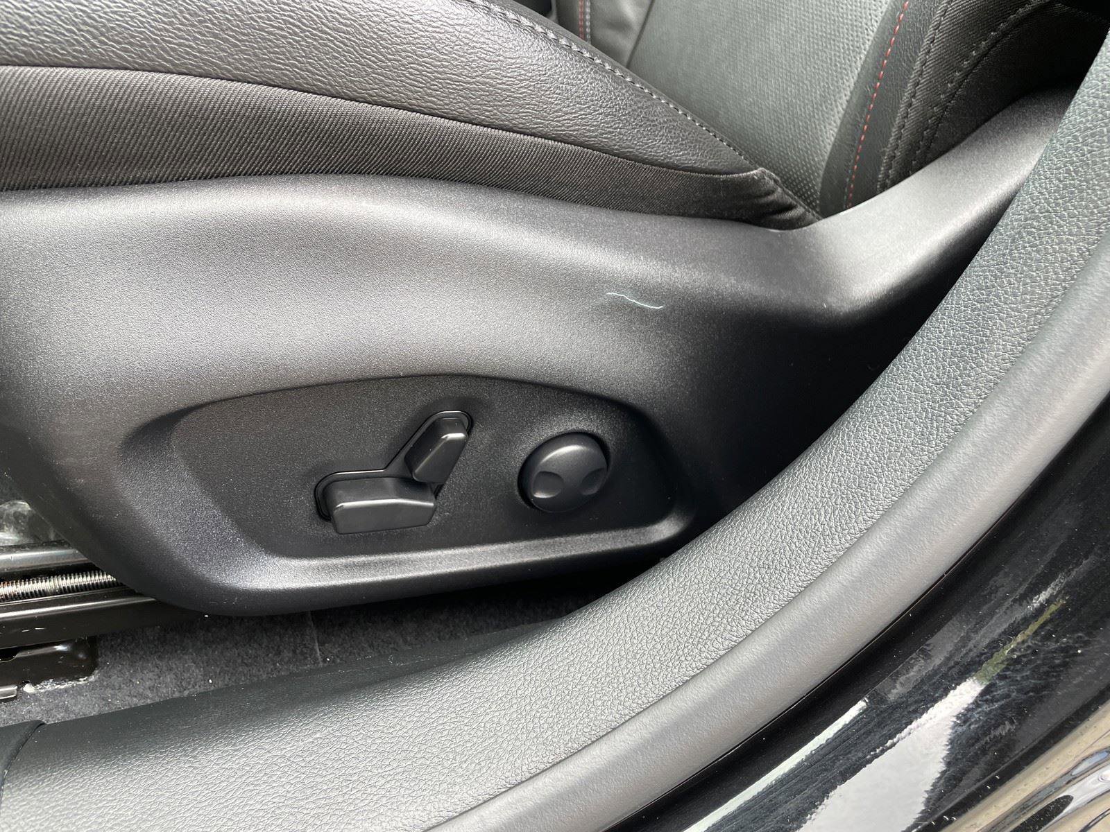 Used 2025 Jeep Compass Trailhawk w/ Trailhawk Elite Group image 11