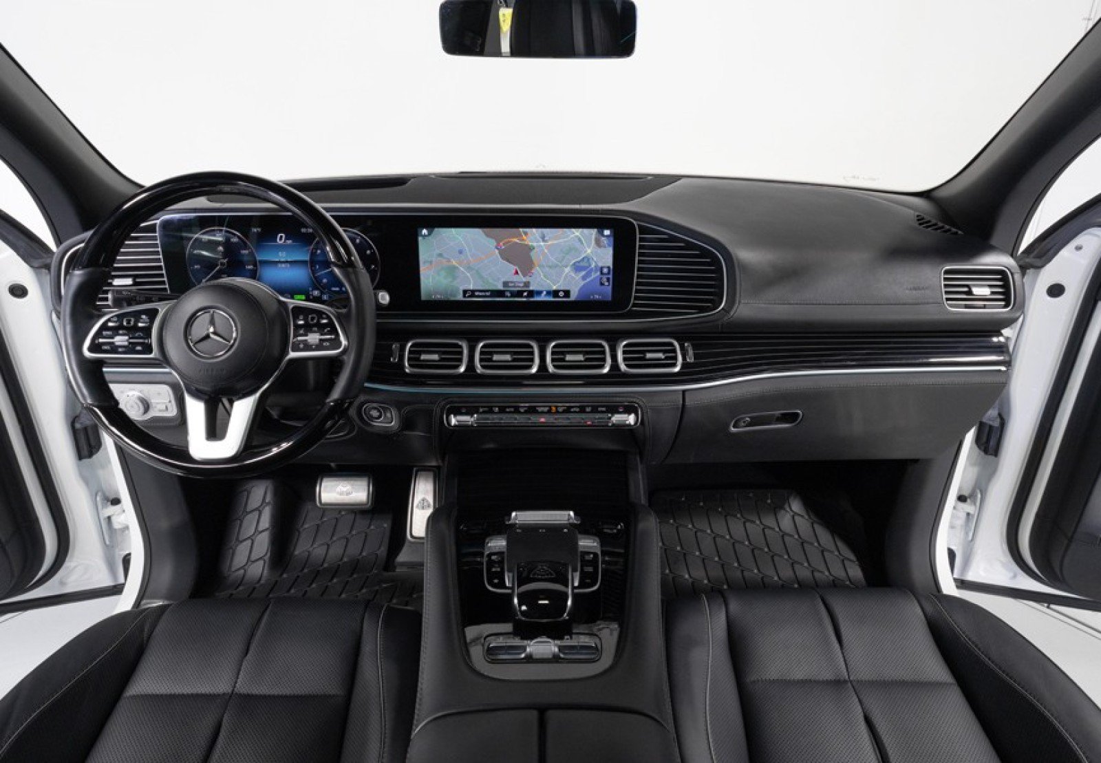 Used 2023 Mercedes-Benz Maybach GLS 600 4MATIC image 29
