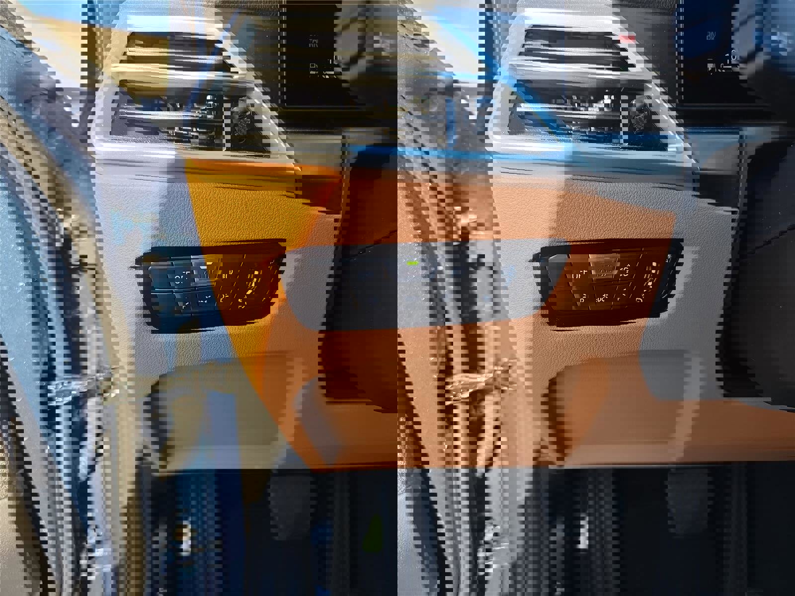 Certified 2025 BMW 330i xDrive Sedan w/ Premium Package image 34