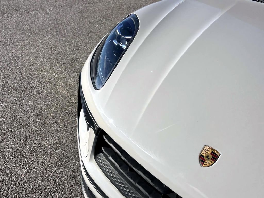 Certified 2024 Porsche Macan image 15