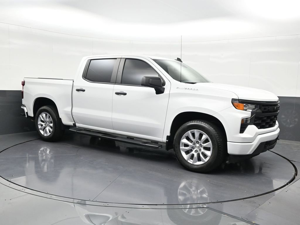 Used 2024 Chevrolet Silverado 1500 Custom image 4