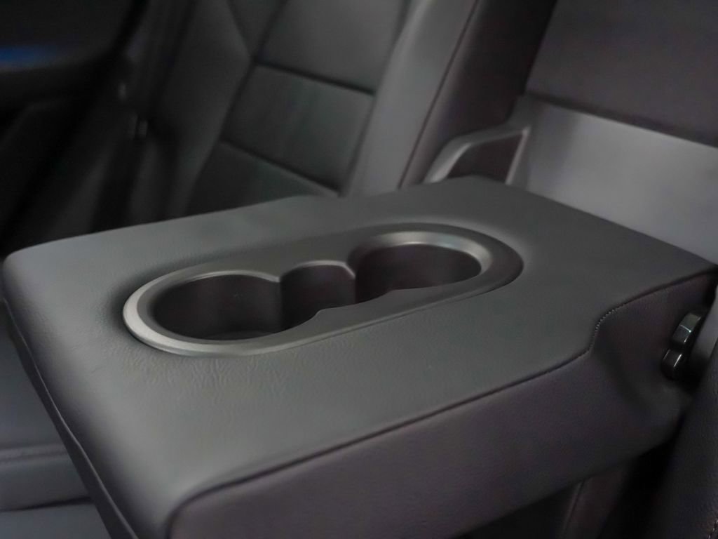 Certified 2025 Porsche Cayenne image 19