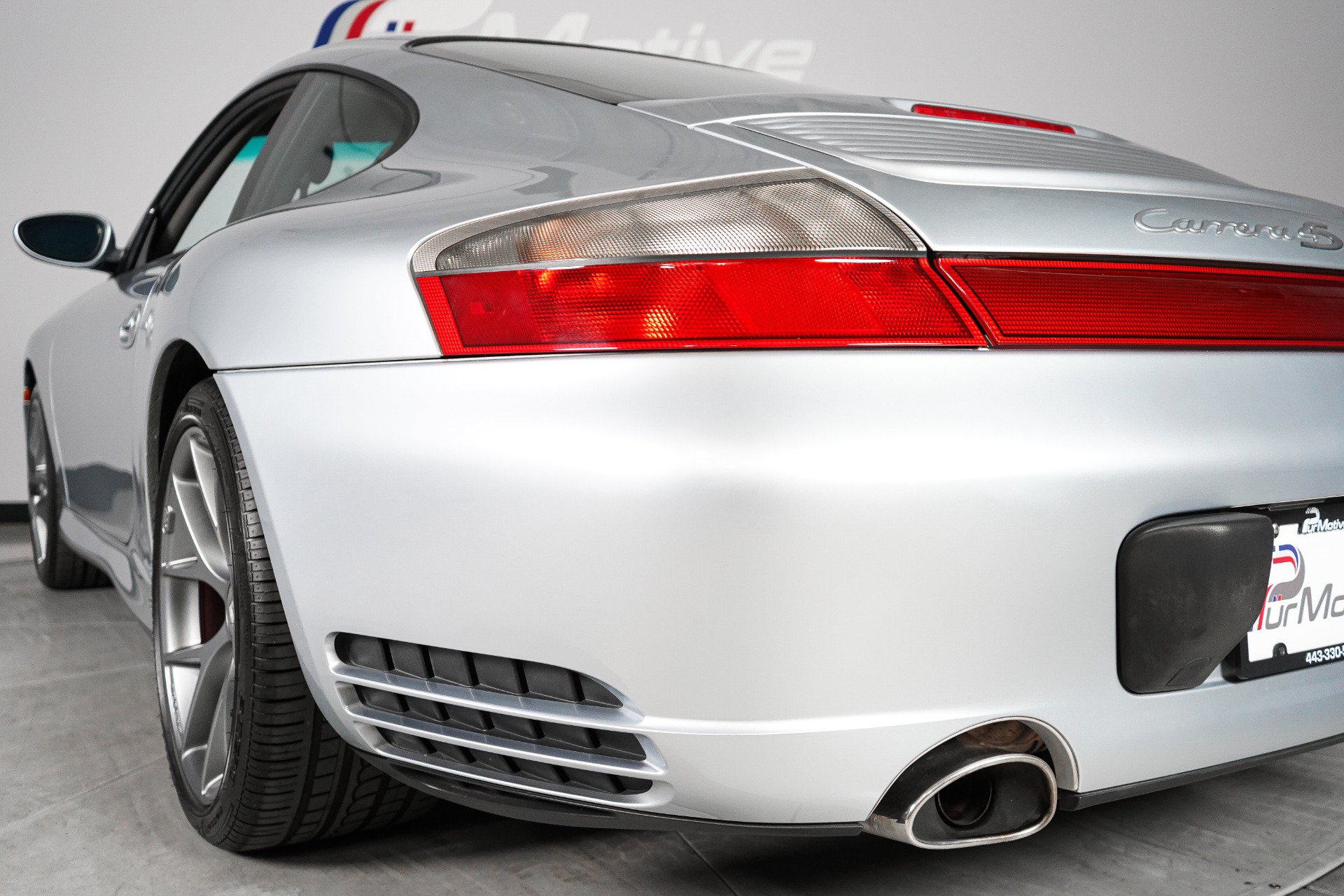 Used 2003 Porsche 911 Carrera RWD image 10