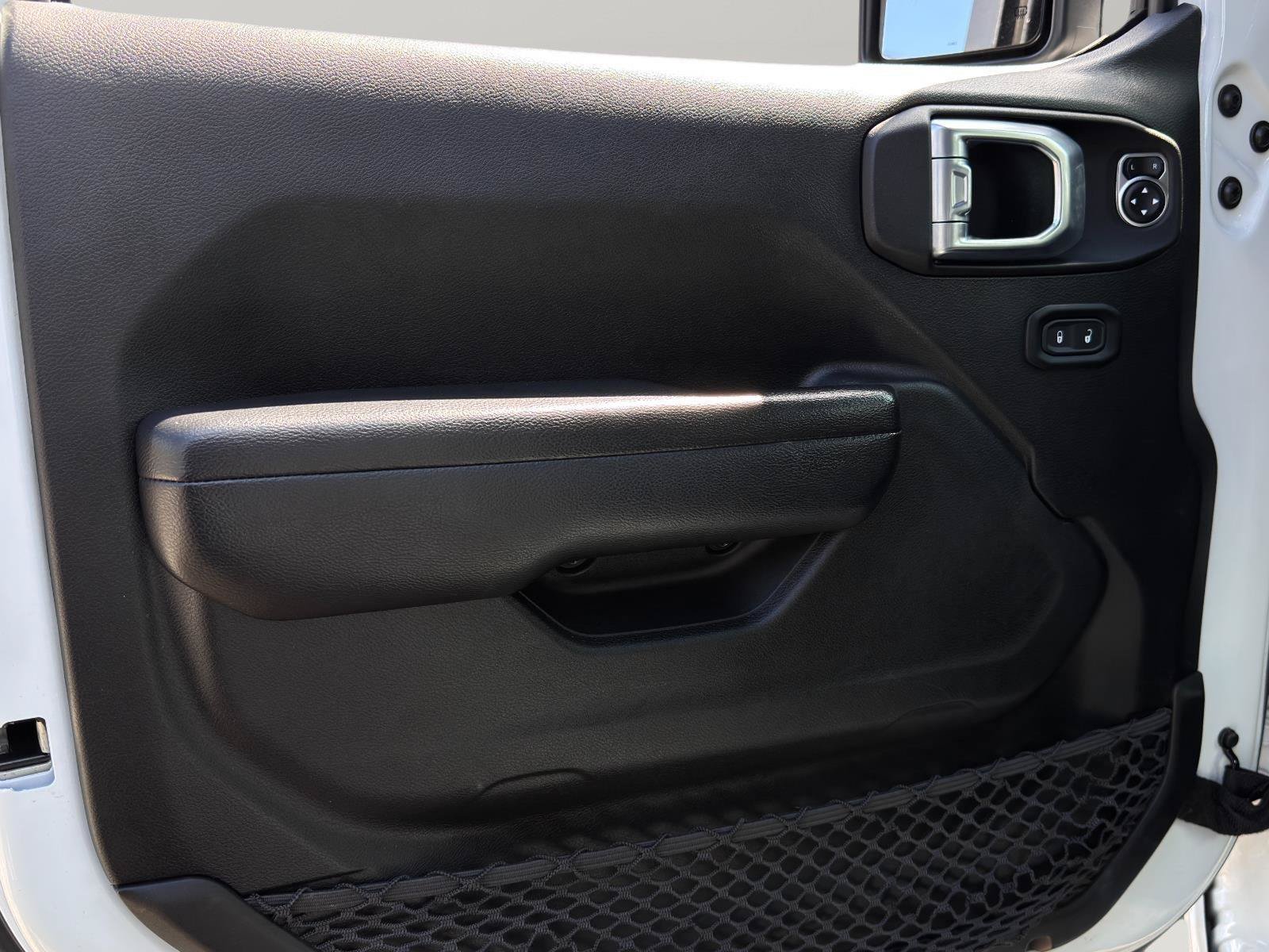 Used 2021 Jeep Wrangler Unlimited Sport AWD/4WD image 23