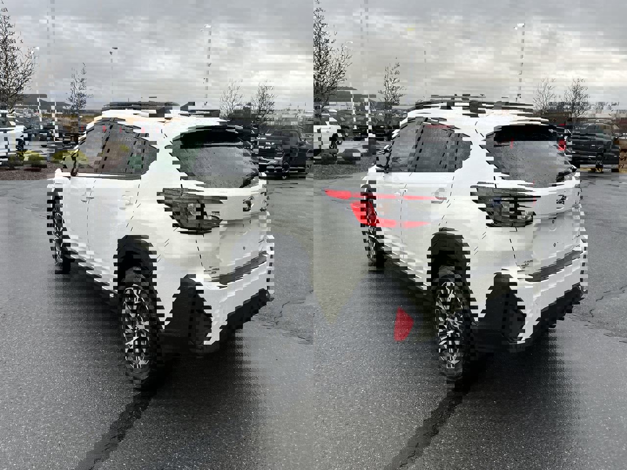 Used 2024 Subaru Crosstrek 2.0i Premium image 5