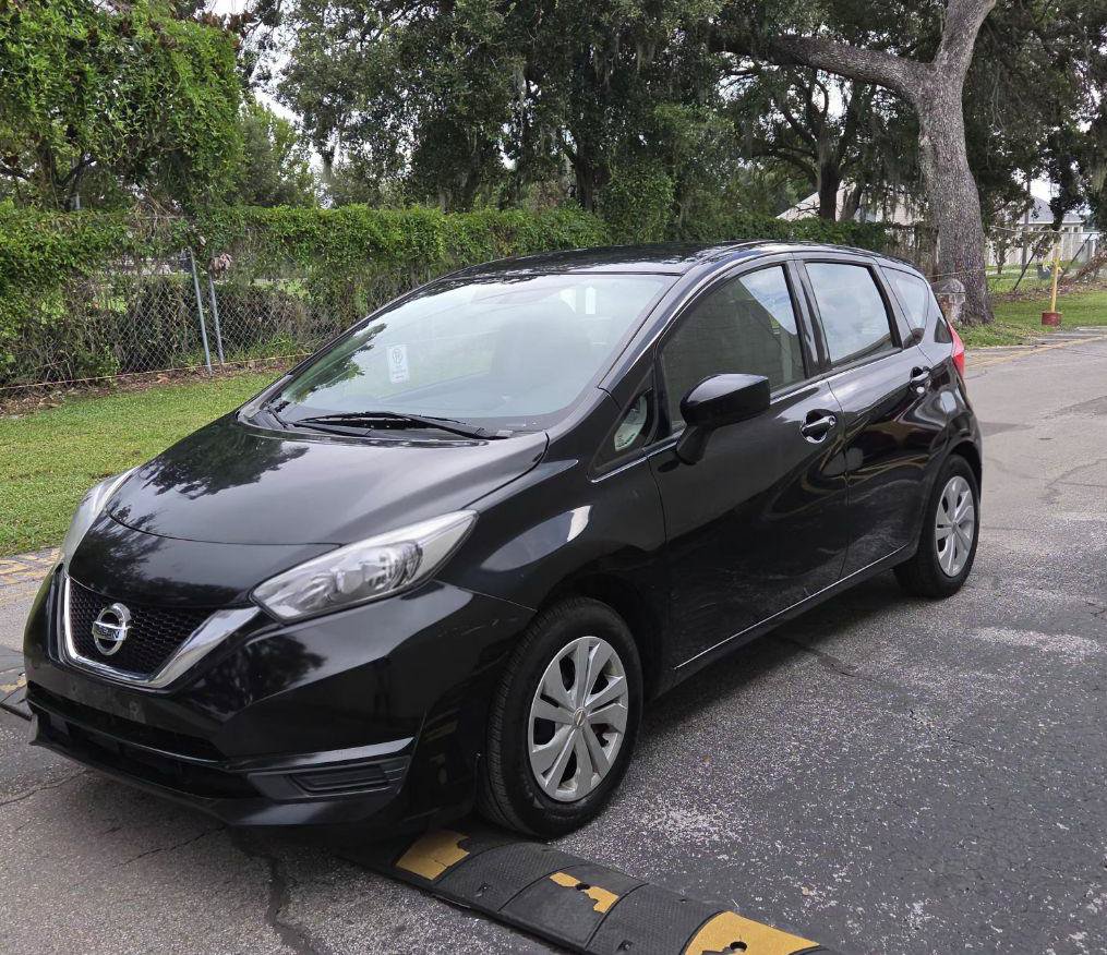 Used 2017 Nissan Versa Note SV FWD image 4