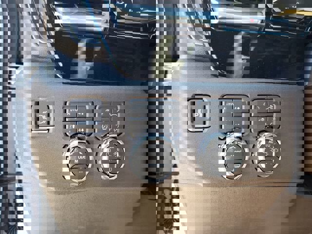 New 2026 GMC Sierra 1500 SLT w/ SLT Premium Plus Package image 32