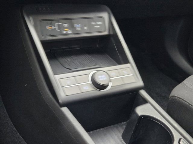 Certified 2025 Hyundai Kona SEL image 20