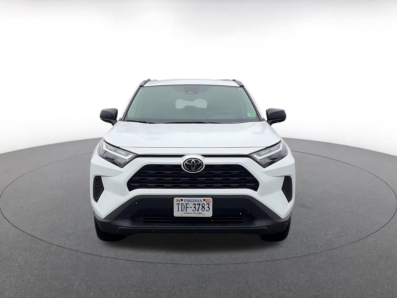 Used 2025 Toyota RAV4 LE image 4