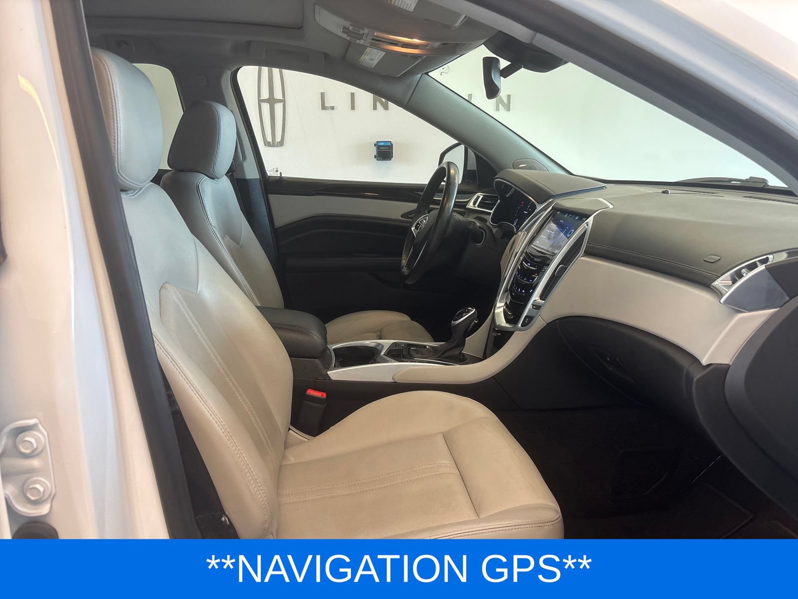 Used 2016 Cadillac SRX Luxury w/ Driver Awareness Package FWD image 7