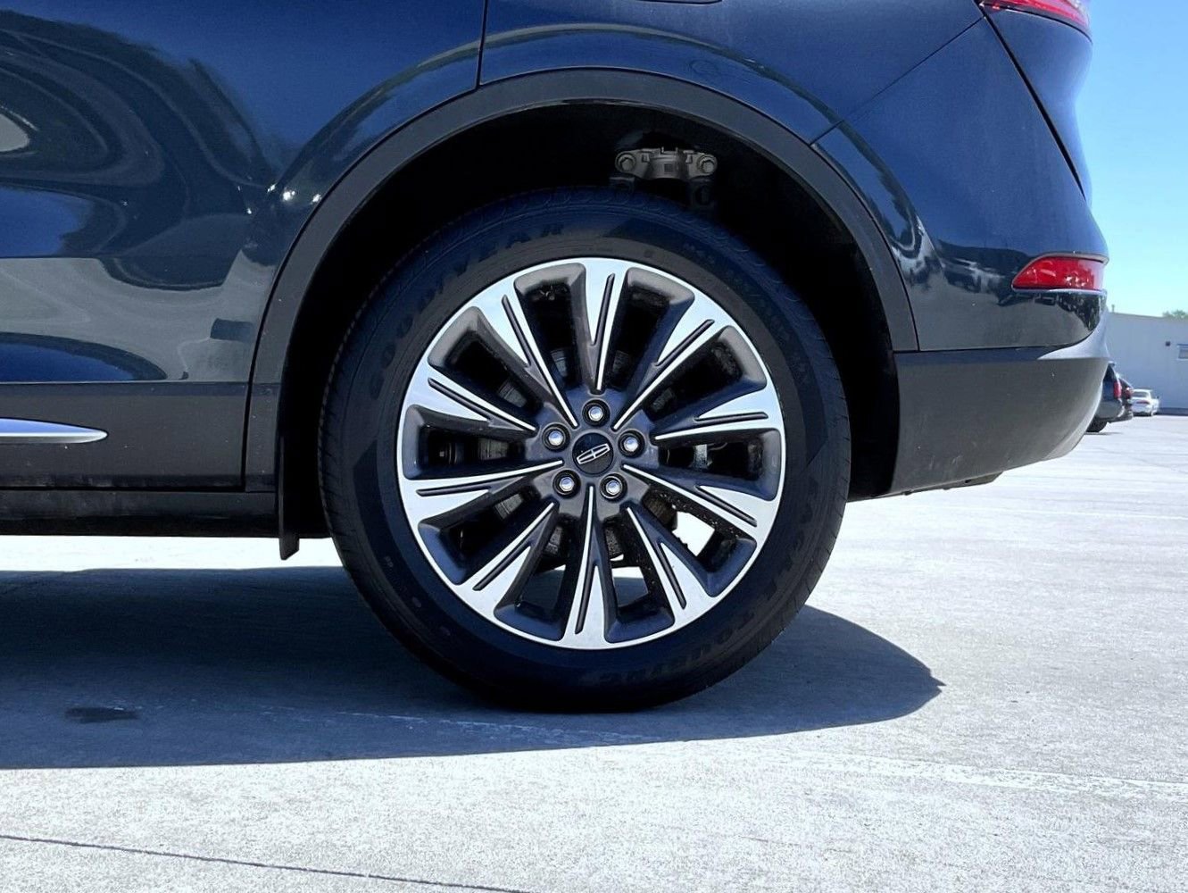 Used 2020 Lincoln Corsair Reserve w/ Elements Package AWD/4WD image 23