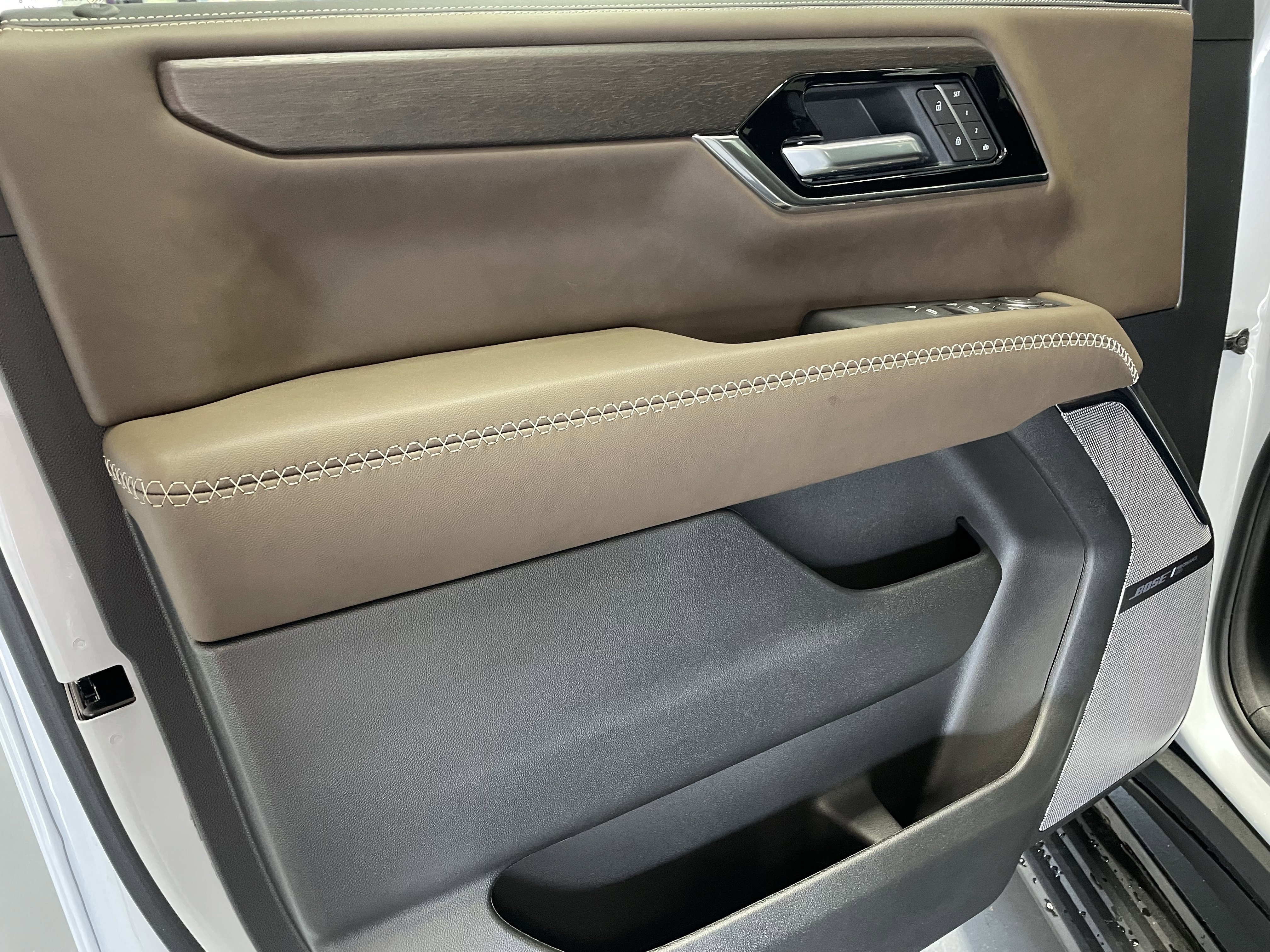 New 2026 GMC Yukon XL Denali Ultimate w/ LPO, Floor Liner Package image 15