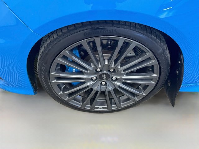 Used 2017 Ford Focus RS AWD/4WD image 32