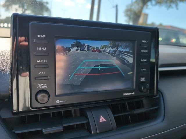 Used 2020 Toyota RAV4 XLE image 17