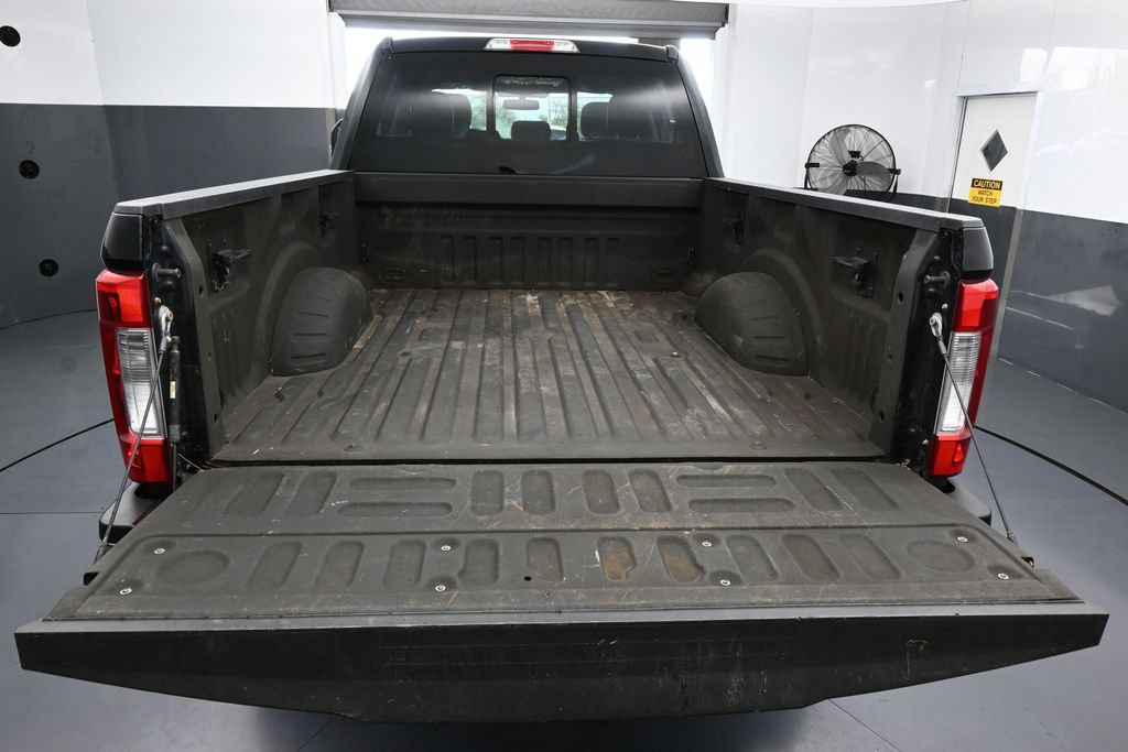 Used 2019 Ford F250 Lariat w/ Chrome Package AWD/4WD image 36