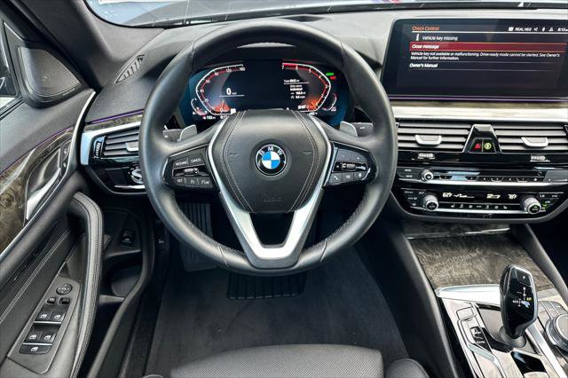 Used 2023 BMW 530i w/ Premium Package image 13