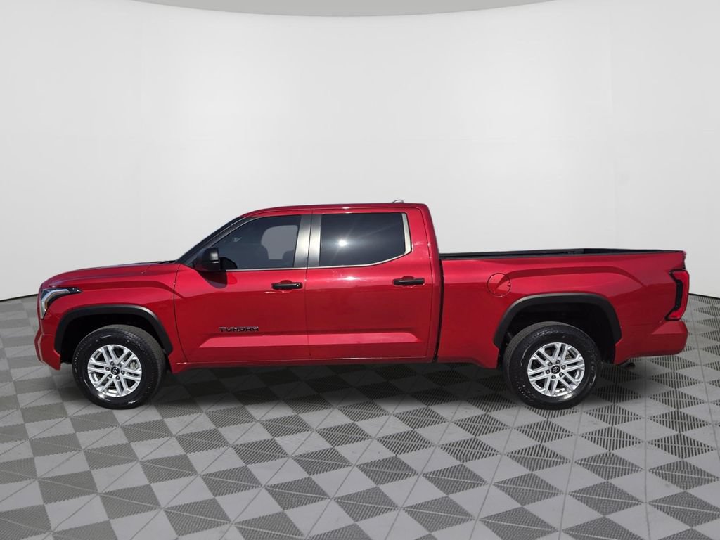 Used 2025 Toyota Tundra SR5 AWD/4WD image 13