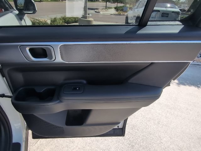 Used 2025 Hyundai Santa Fe SEL AWD/4WD image 28