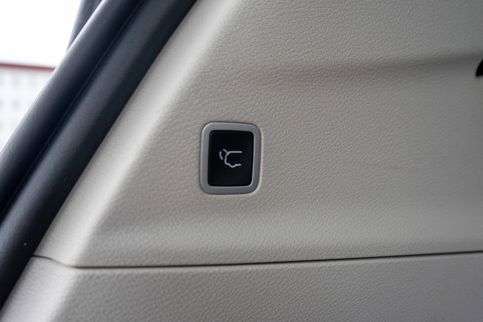 Used 2023 Chrysler Pacifica Limited image 10