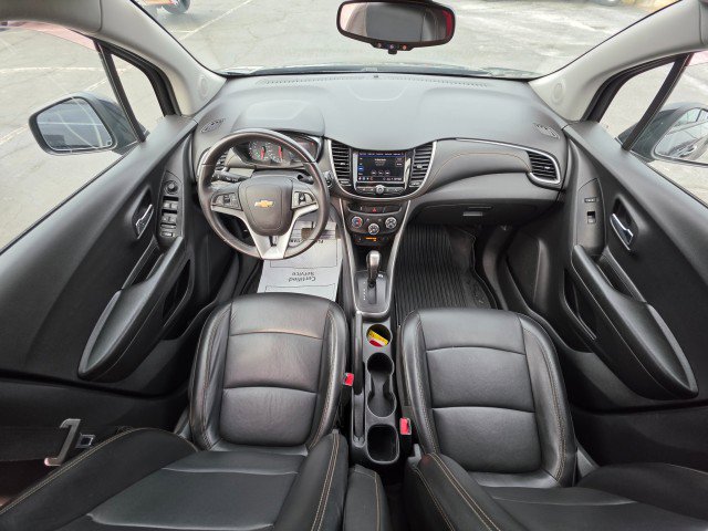 Used 2021 Chevrolet Trax LT w/ Premium Seat Package AWD/4WD image 25