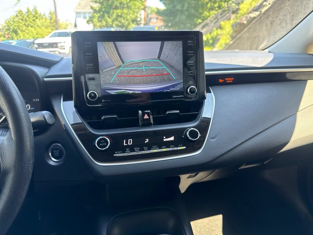 Used 2022 Toyota Corolla LE w/ LE Convenience Package FWD image 28