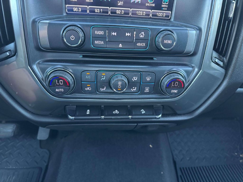 Used 2018 Chevrolet Silverado 1500 LT w/ All Star Edition AWD/4WD image 31