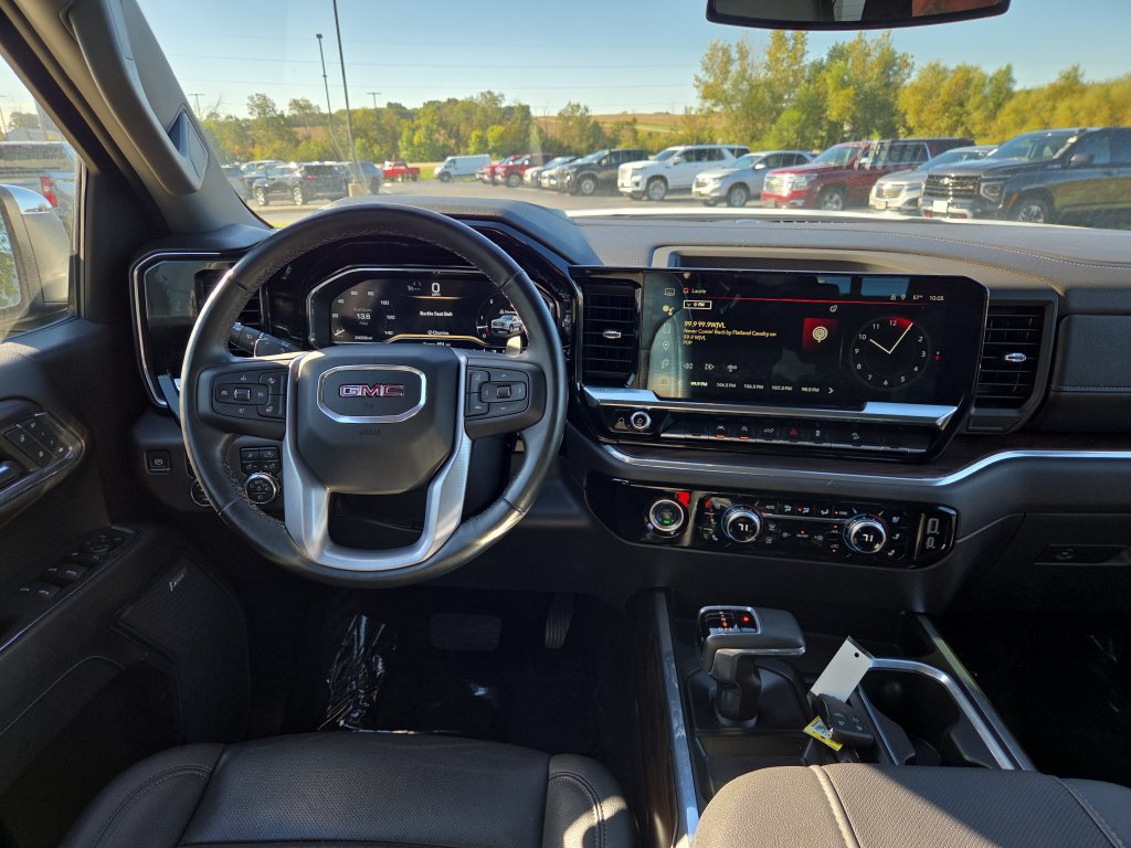 Certified 2024 GMC Sierra 1500 SLT w/ SLT Convenience Package AWD/4WD image 11