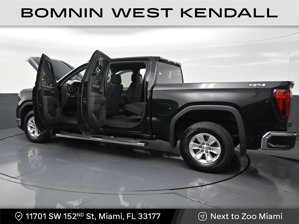 Used 2023 GMC Sierra 1500 SLE image 32