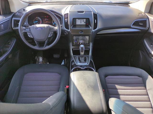 Used 2017 Ford Edge SE image 18