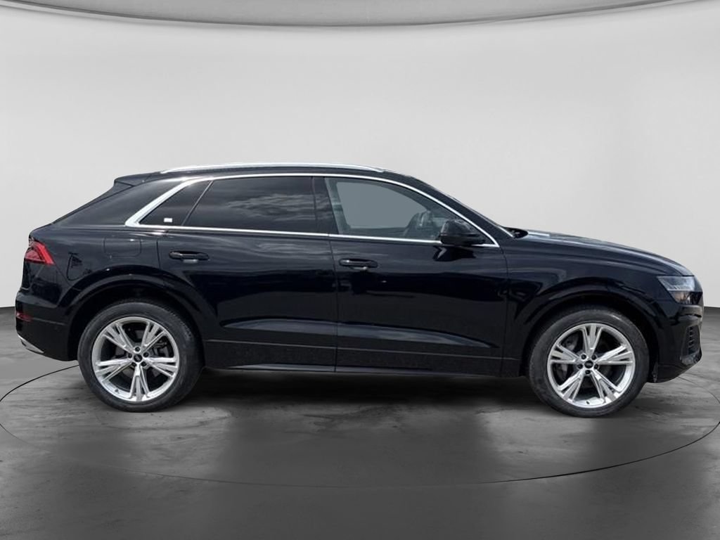 Used 2023 Audi Q8 Premium w/ Convenience Package AWD/4WD image 13