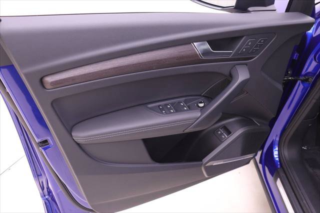 Certified 2025 Audi Q5 e Premium Plus image 12