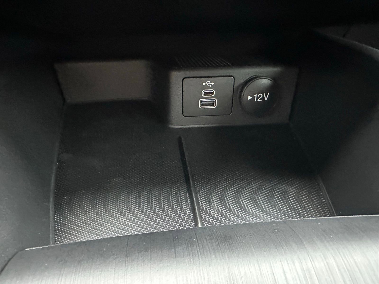 New 2025 Ford Escape SE image 19