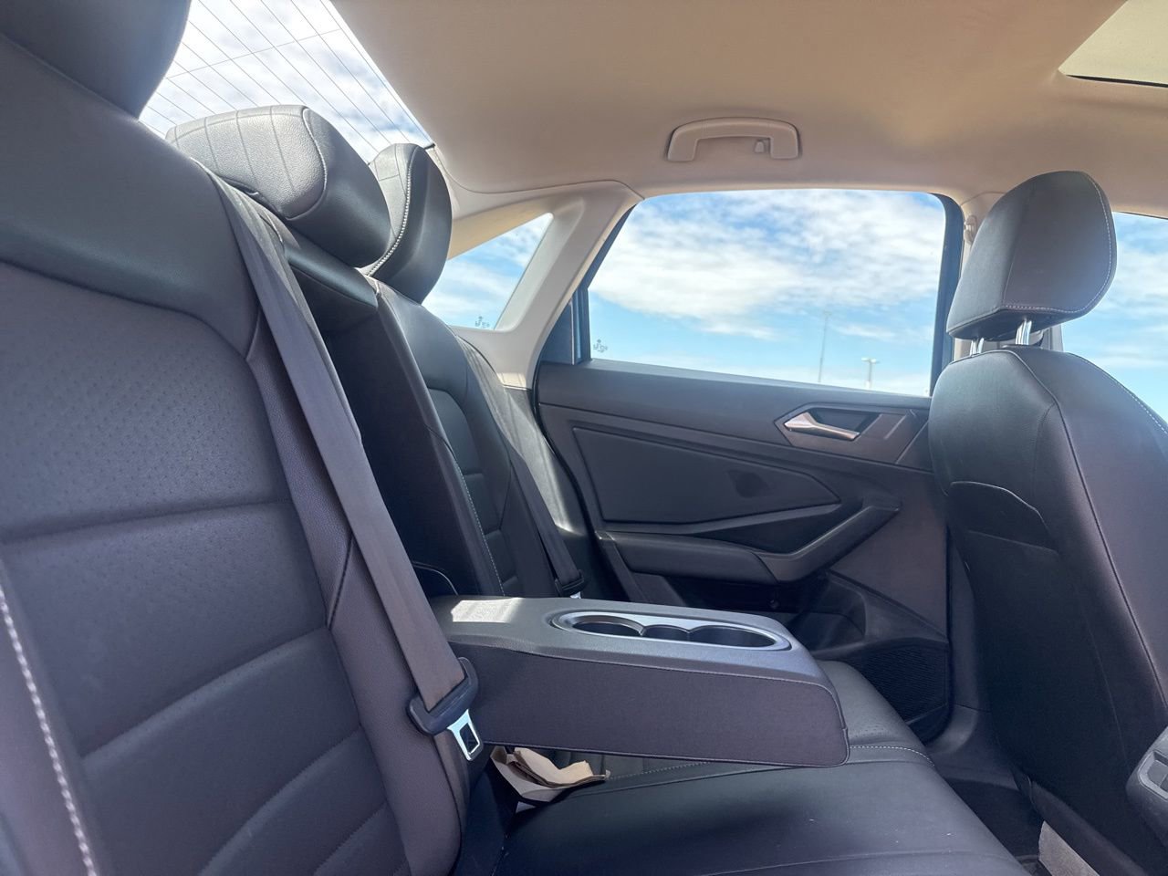 Used 2021 Volkswagen Jetta SEL image 32