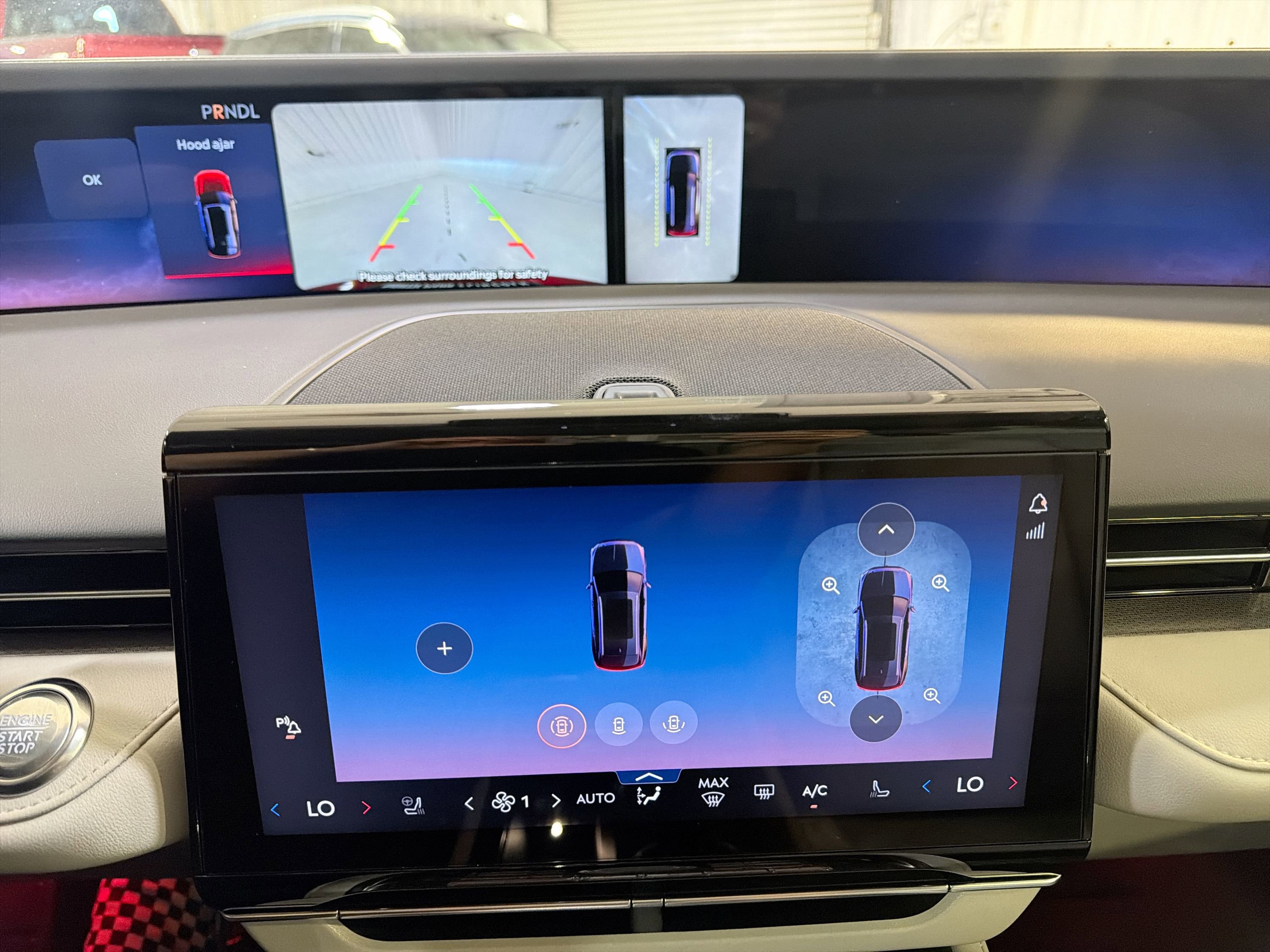 New 2026 Lincoln Nautilus Premier AWD/4WD image 18