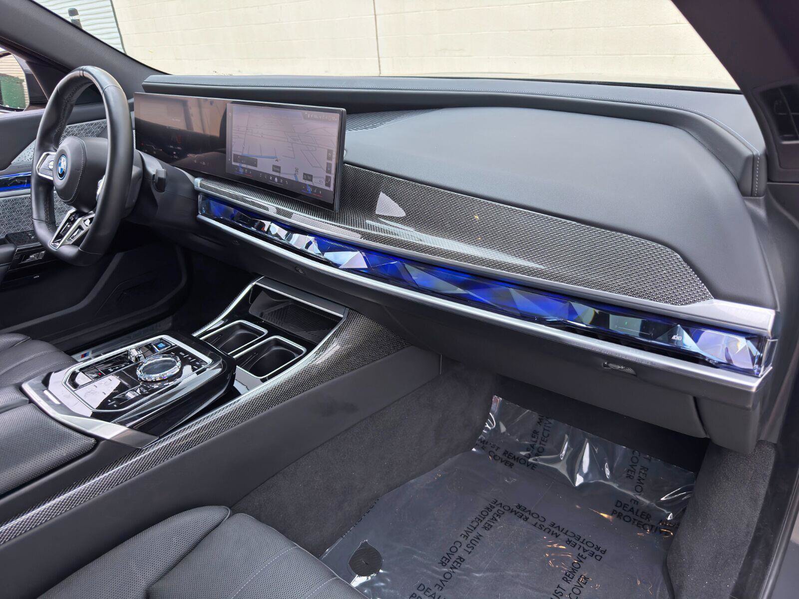 Used 2024 BMW i7 eDrive50 w/ M Sport Package RWD image 16