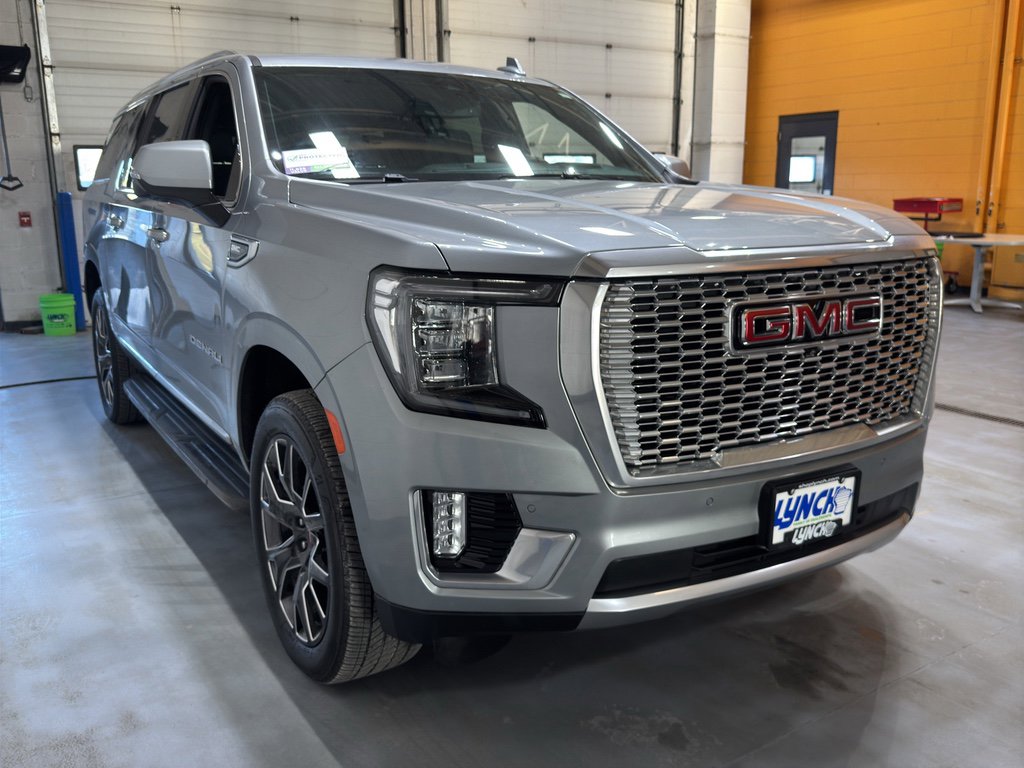 Used 2024 GMC Yukon XL Denali image 8