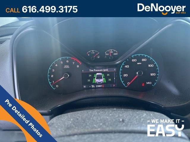 Used 2021 Chevrolet Colorado Z71 AWD/4WD image 9