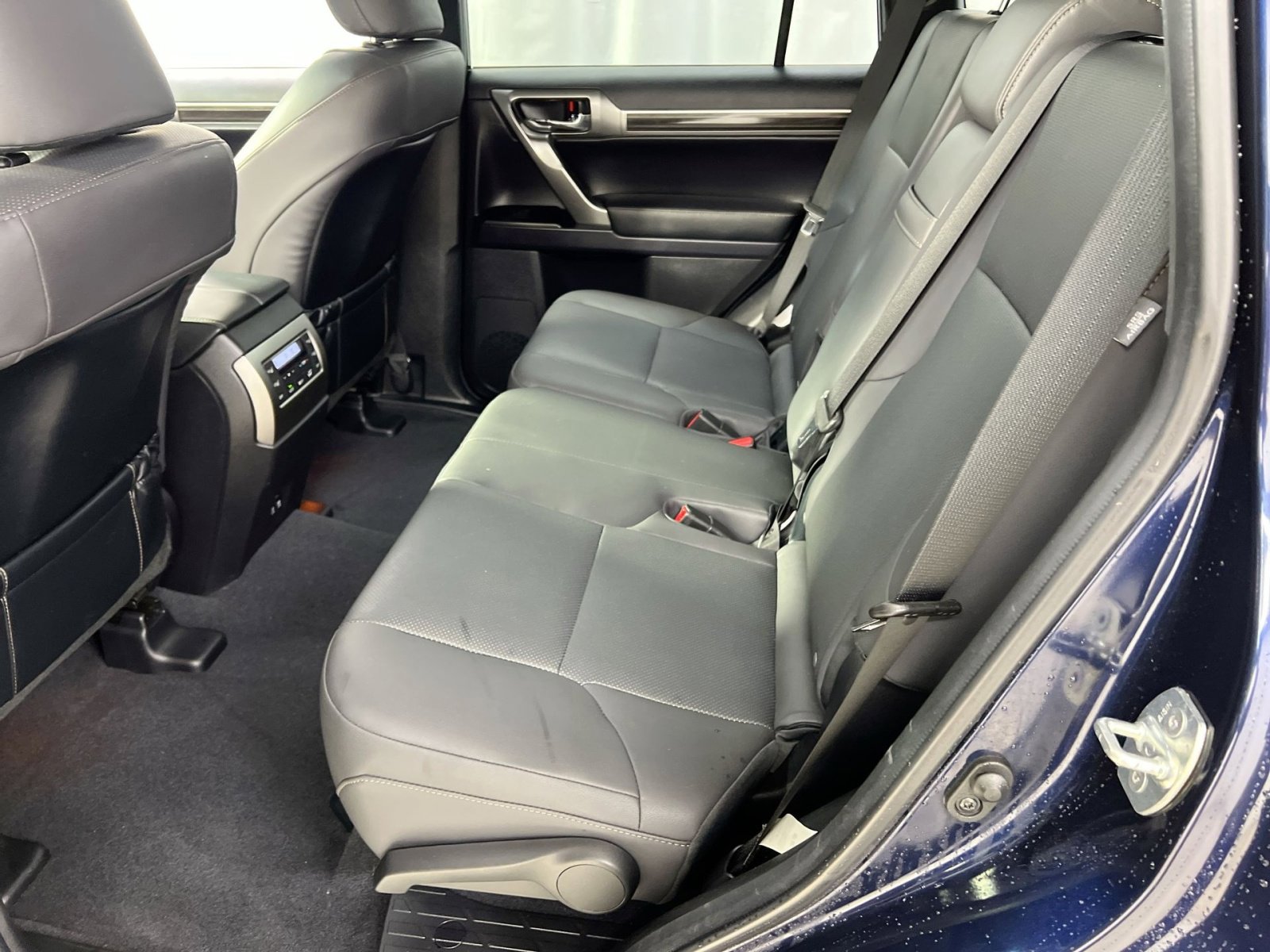 Used 2023 Lexus GX 460 Premium image 29