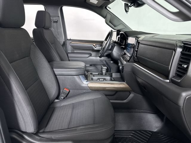 Used 2025 Chevrolet Silverado 1500 LT Trail Boss AWD/4WD image 29
