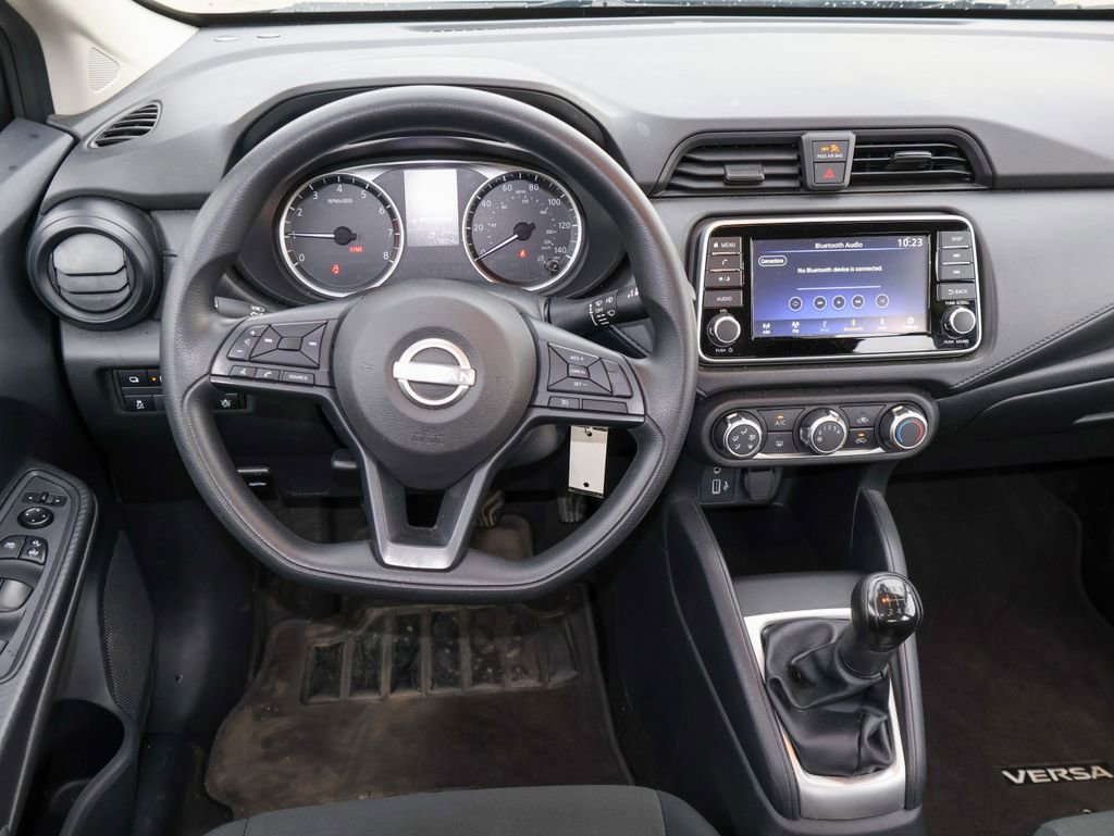 Used 2024 Nissan Versa S FWD image 9